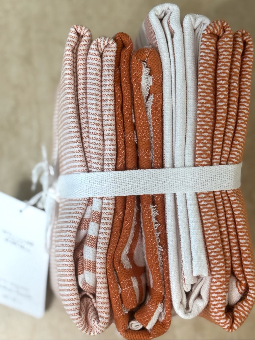 Williams Sonoma Super-Absorbent Towels - Picture 8 of 10